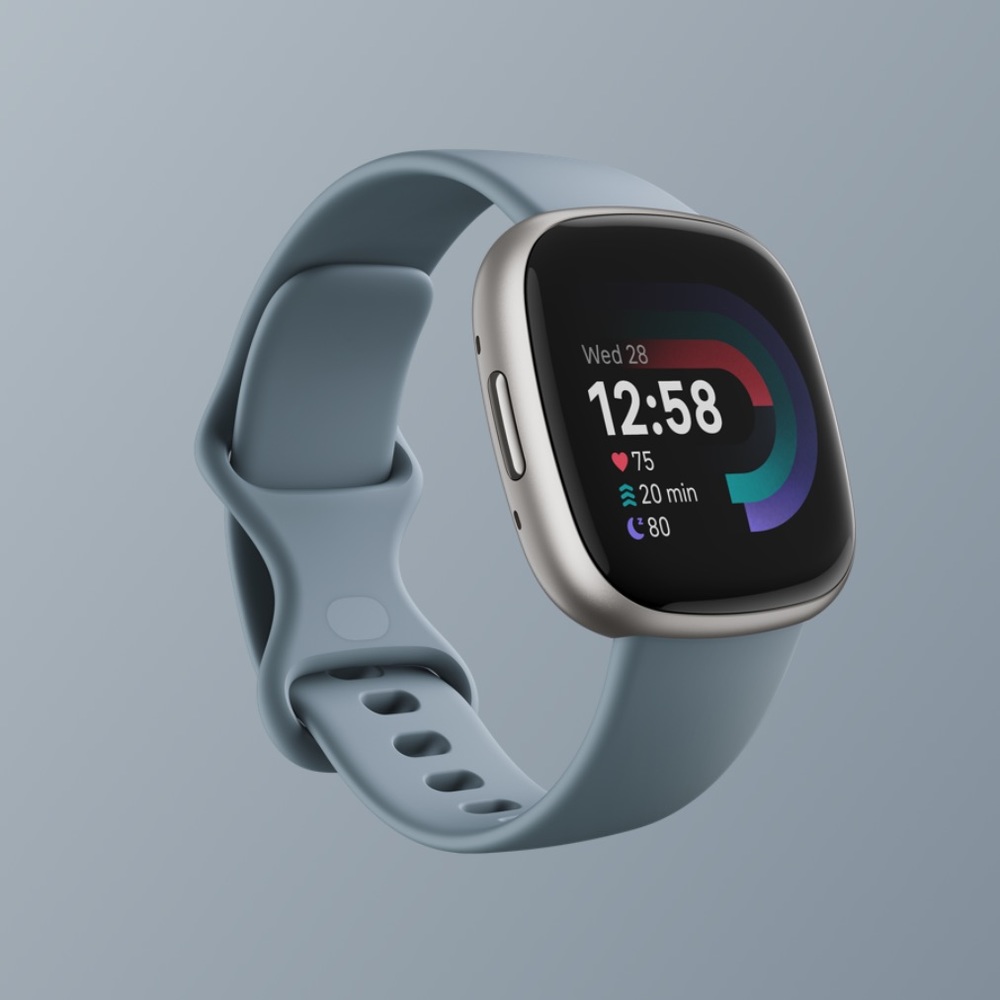 Fitbit Versa 4